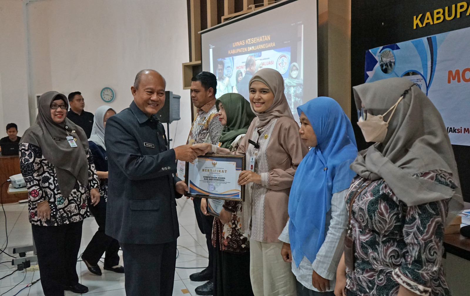 dokumentasi penerimaan penghargaan simpatik