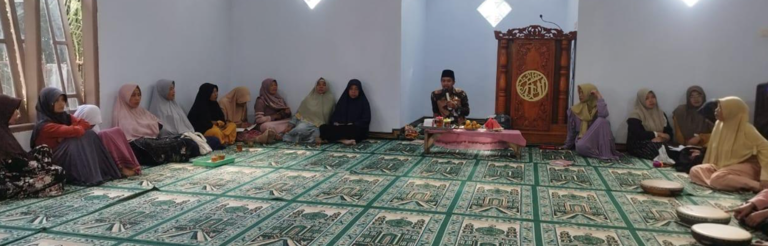 Perkuat Akhlak Jemaah, Penyuluh KUA Pagentan Bagikan Kunci Meneladani Sifat Rasulullah SAW di MT An-Nuur Plumbungan